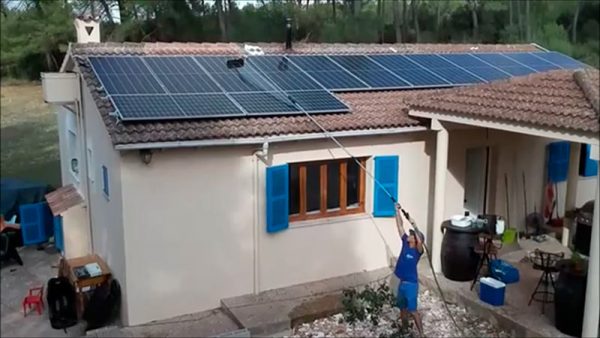 Sistema de limpieza para paneles solares Flex Brosser